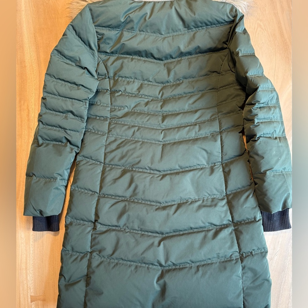 Lolë Women's Large Green Puffer Jacket Removable faux fur accent on hood - Picture 3 of 6